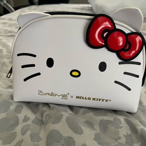 Crème Shop Hello Kitty make up bag